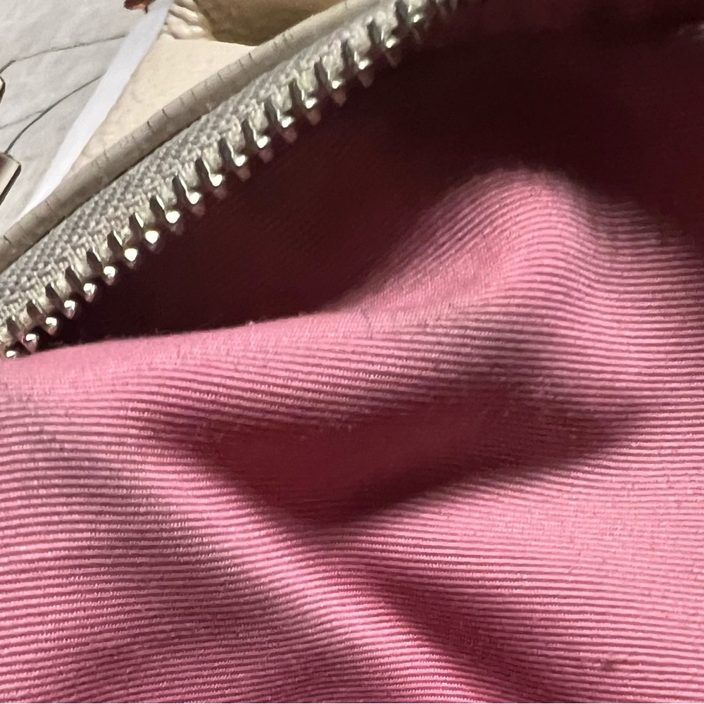 Coach Cream Leather Shoulder Bag - Picture 7 of 16